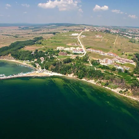 2 Bedrooms With Ocean View In Byala